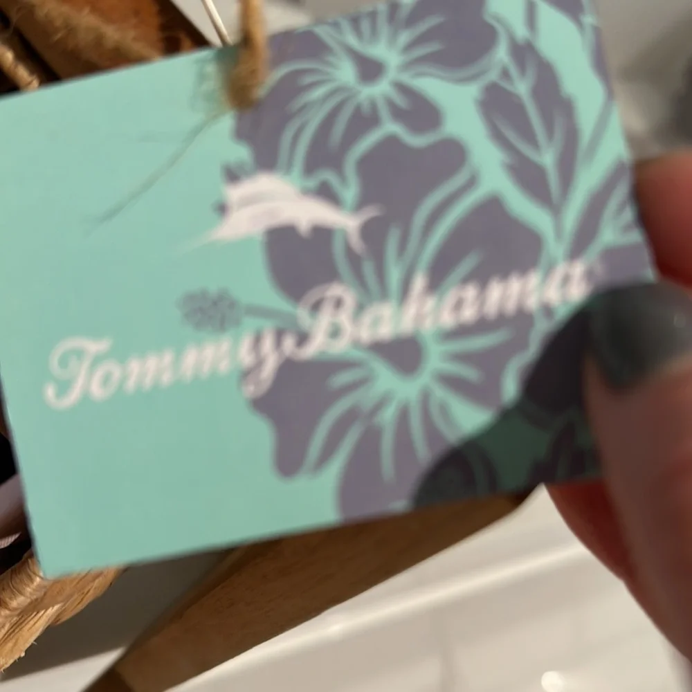 NWT Tommy Bahama Farmhouse Water Hyacinth Wicker Basket